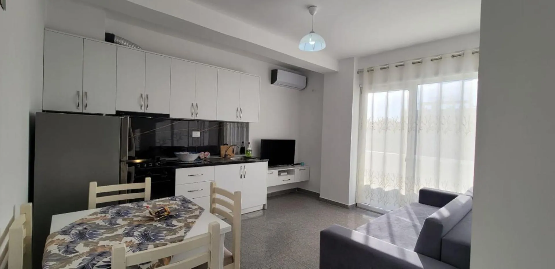 Perla Apartment 4 - Seaview Голем Албания